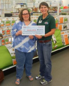 B&B Pet Stop, the Gulf Coast's largest independent pet store, GIVES BACK to Mobile in a variety of ways, such as the popular Round Up for Charity program.